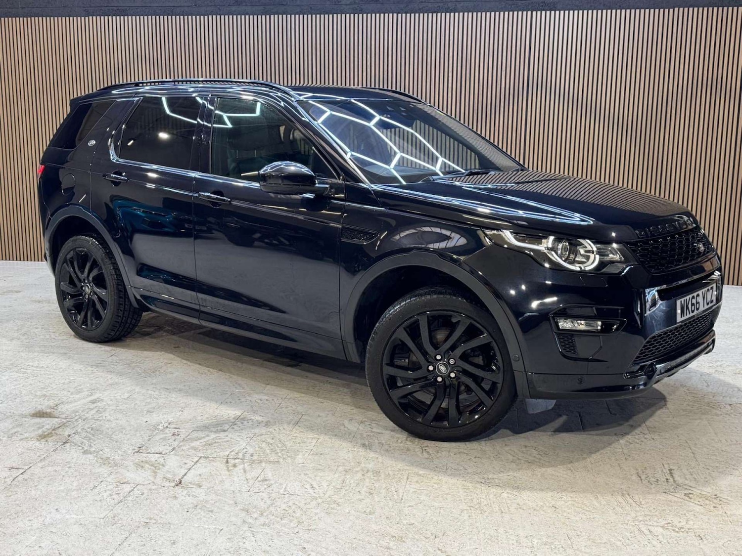 Used Land Rover Discovery Sport 2016 for sale - 76961802: Photo 8
