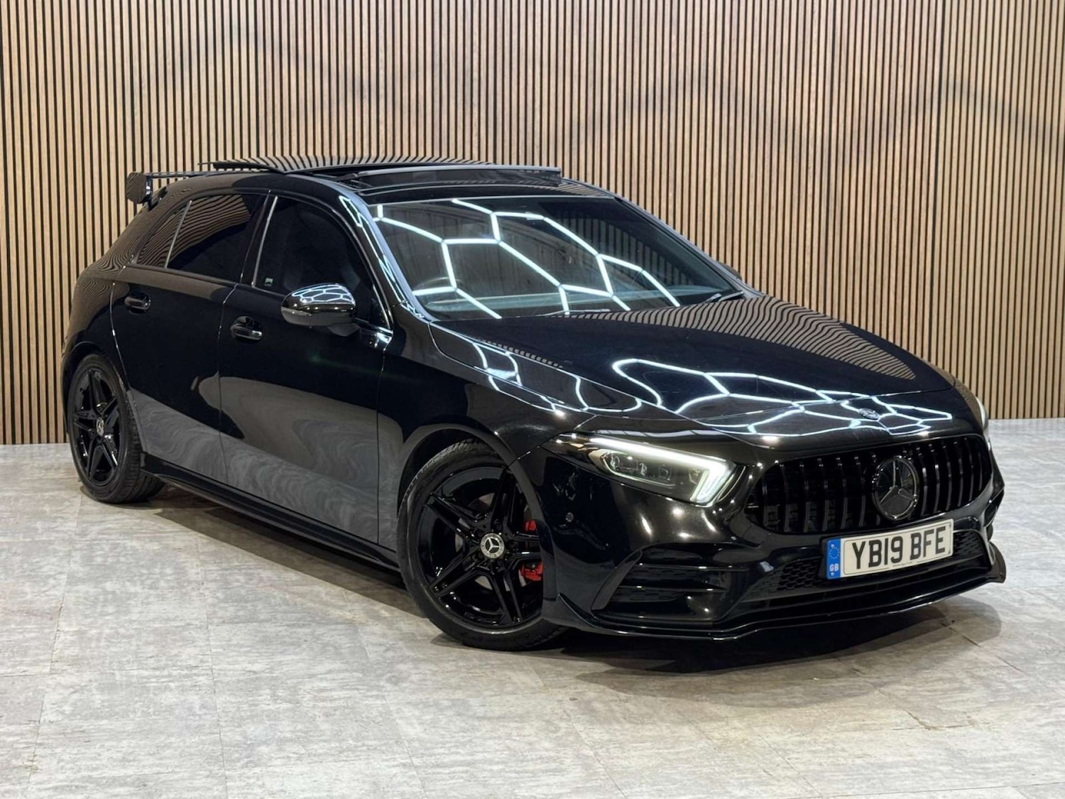 Used Mercedes-Benz A-Class 2019 for sale - 77990076: Photo 11