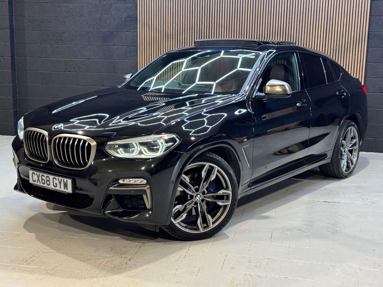 Used BMW X4 2018 for sale - 76693596: Photo 31