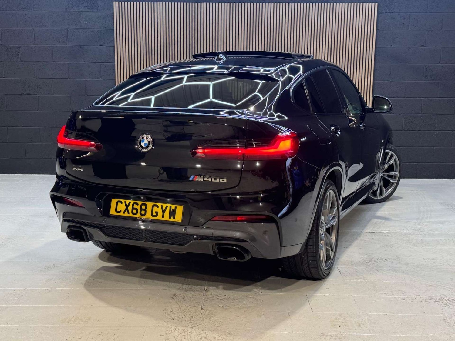 Used BMW X4 2018 for sale - 76693596: Photo 5