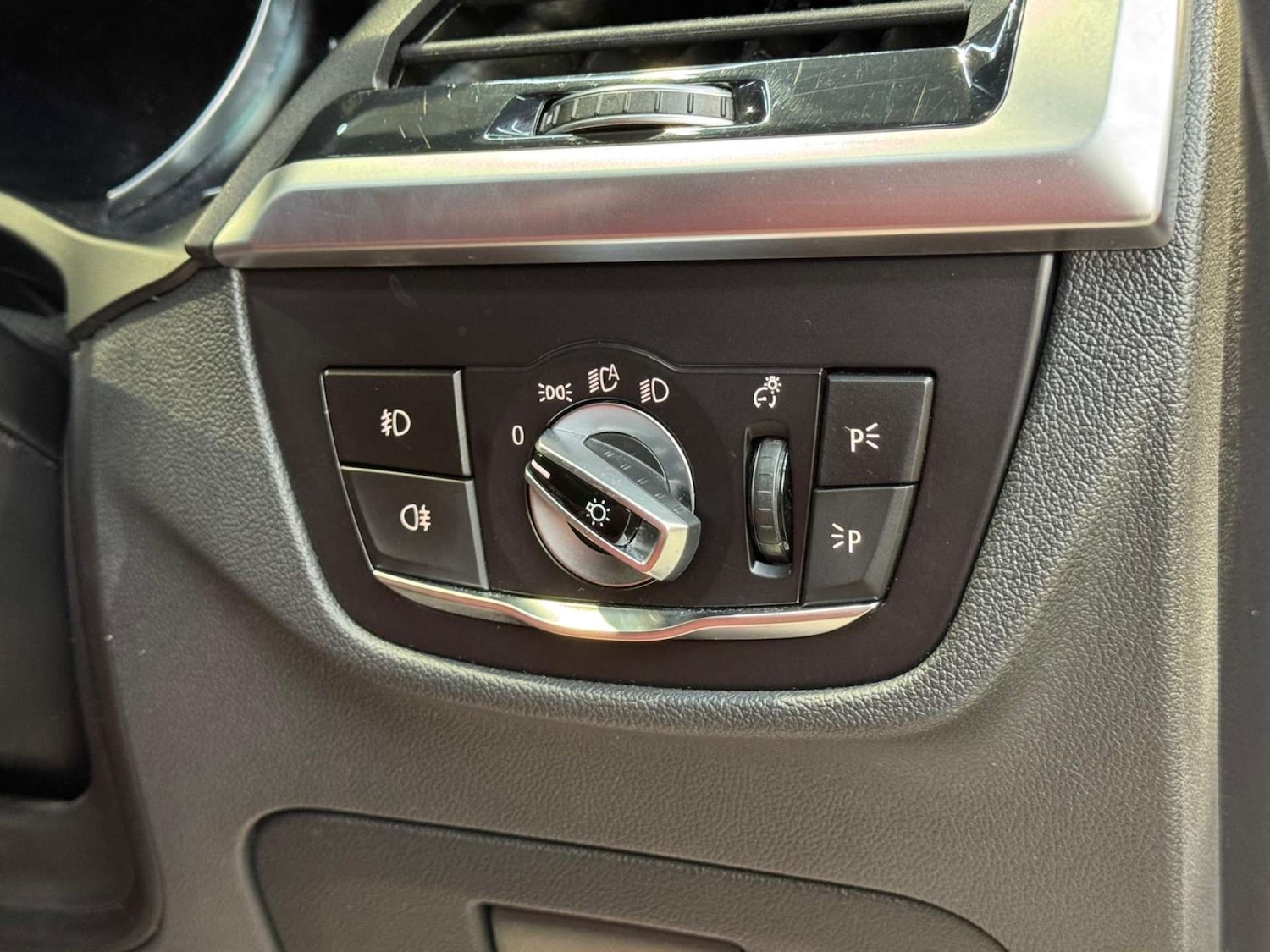 Used BMW X4 2018 for sale - 76693596: Photo 55