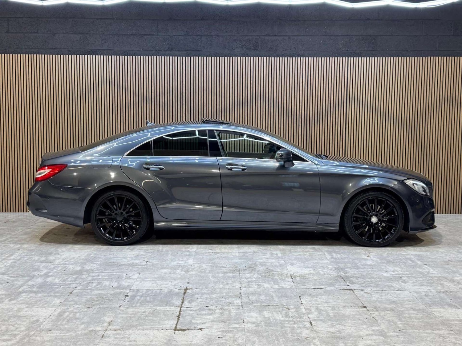 Used Mercedes-Benz CLS 2015 for sale - 77750327: Photo 17