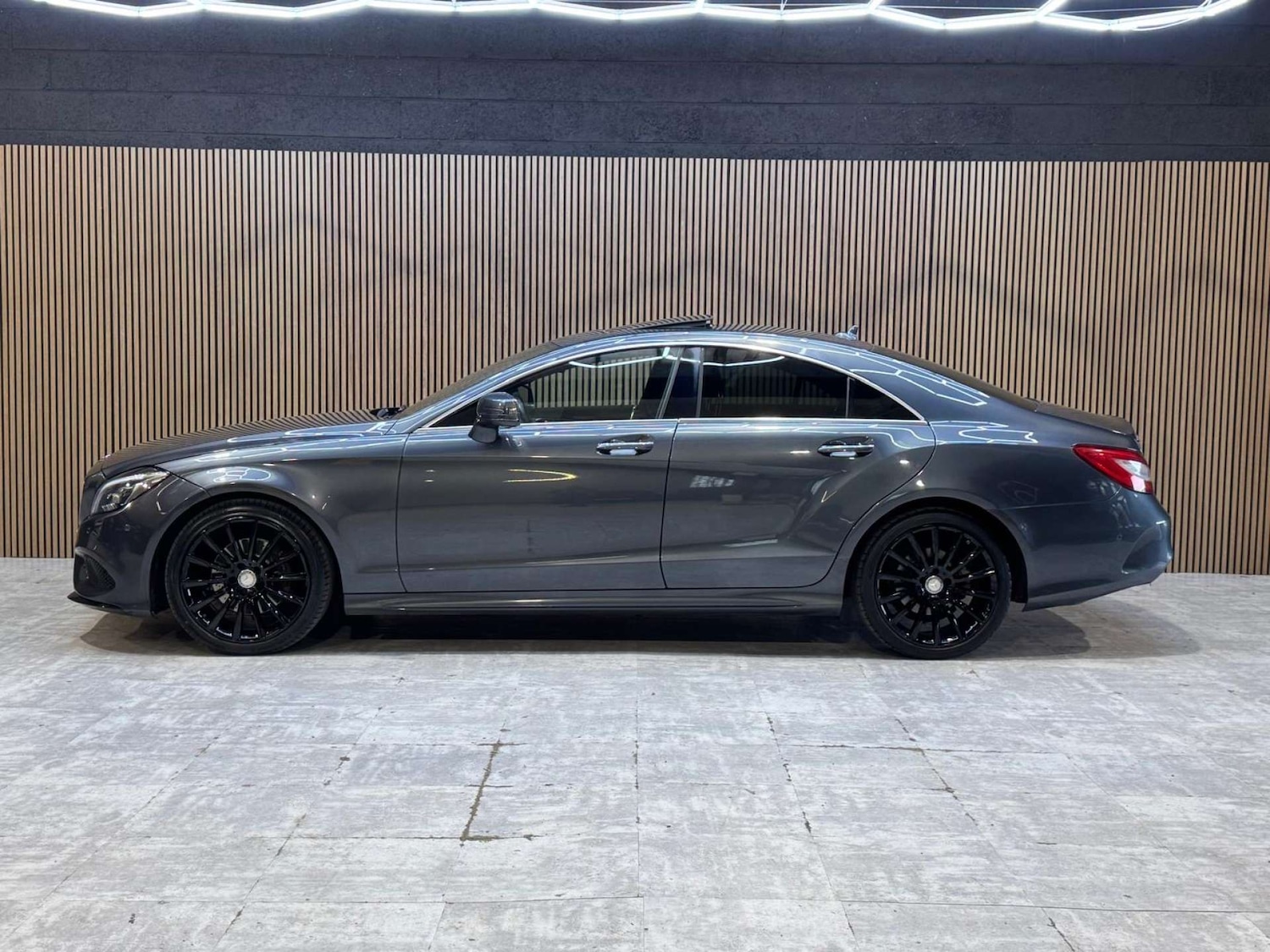 Used Mercedes-Benz CLS 2015 for sale - 77750327: Photo 30