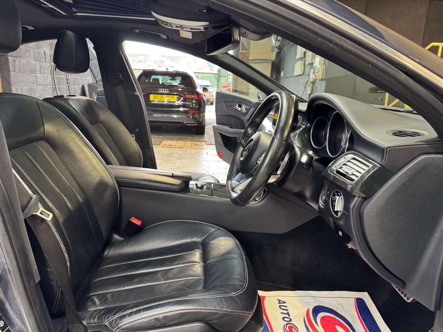 Used Mercedes-Benz CLS 2015 for sale - 77750327: Photo 43