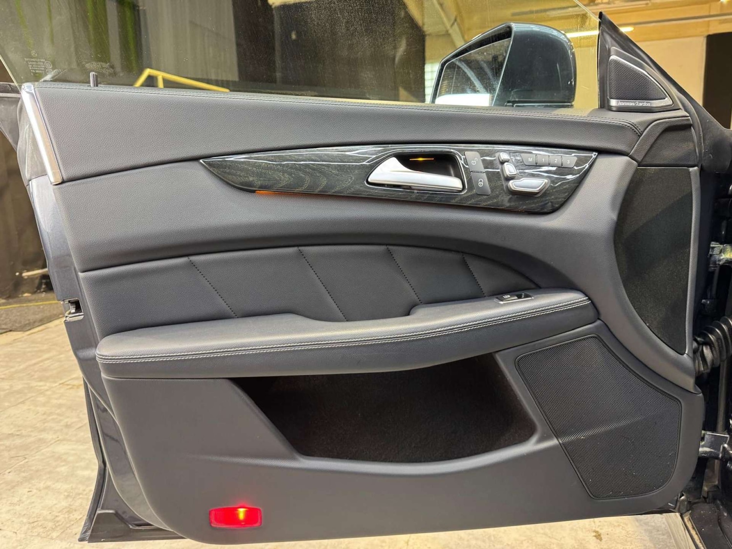 Used Mercedes-Benz CLS 2015 for sale - 77750327: Photo 70