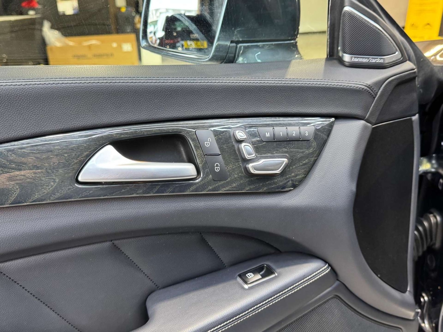 Used Mercedes-Benz CLS 2015 for sale - 77750327: Photo 75