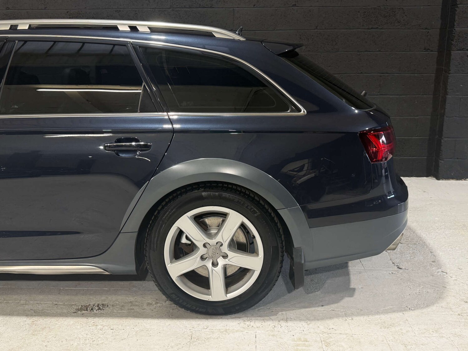 Vehicle 29