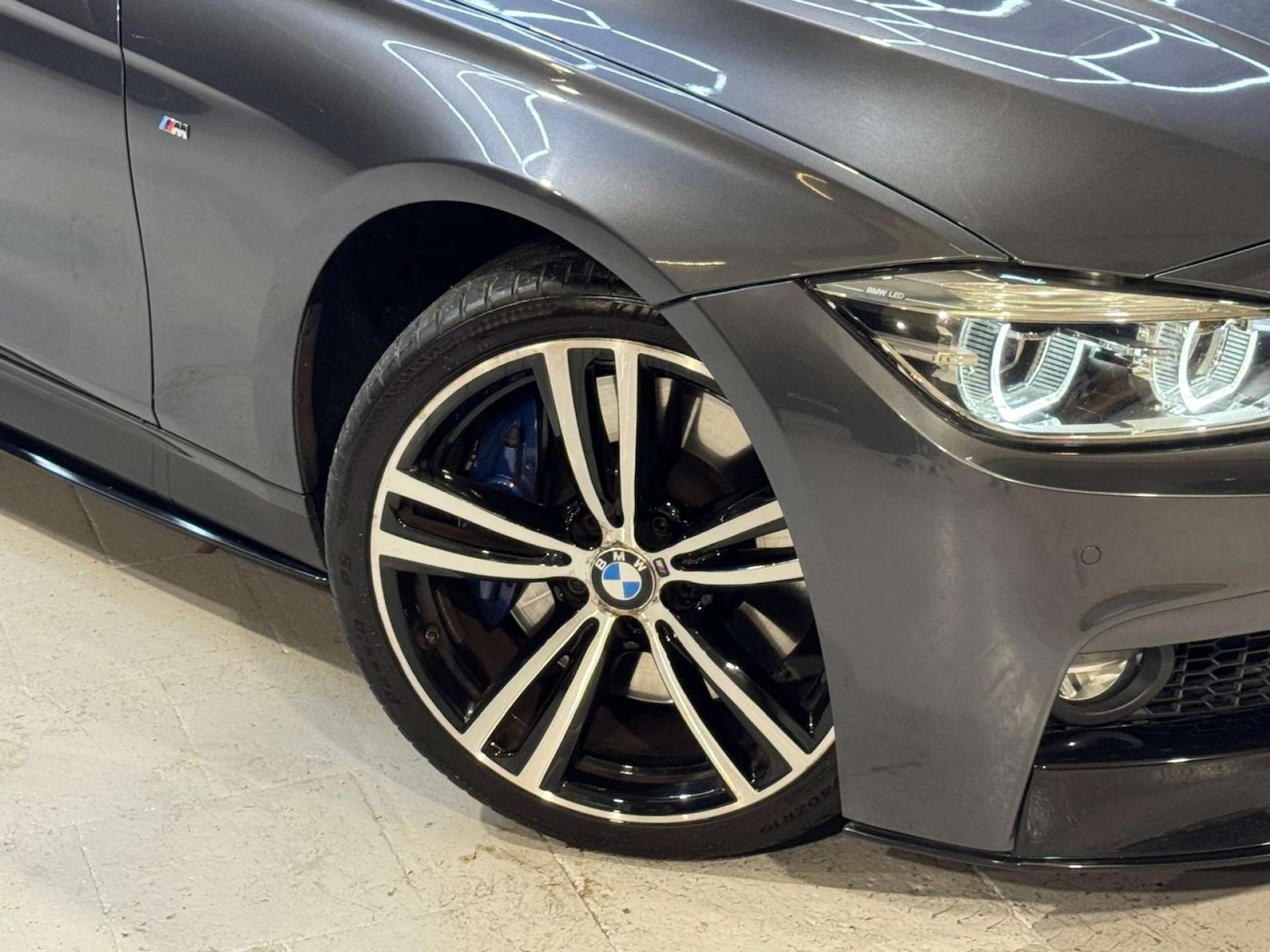 Used BMW 3 Series 2017 for sale - 76663159: Photo 12