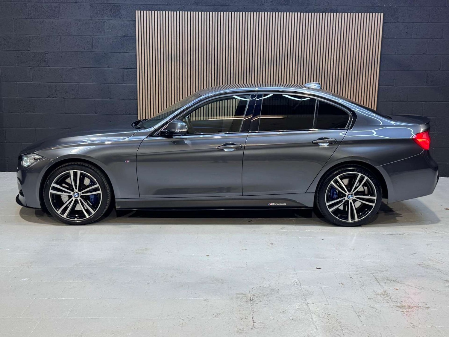 Used BMW 3 Series 2017 for sale - 76663159: Photo 21