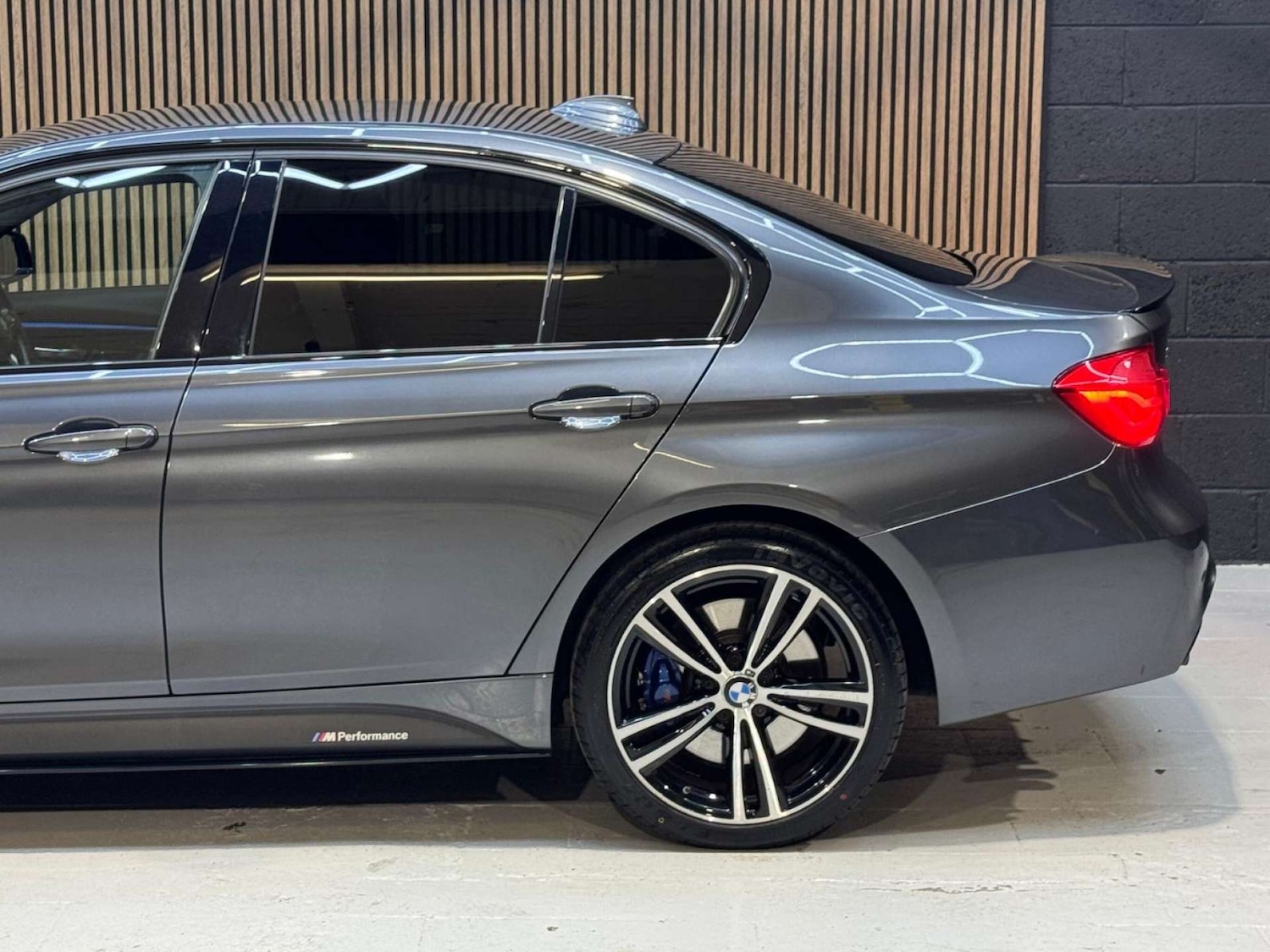 Used BMW 3 Series 2017 for sale - 76663159: Photo 26