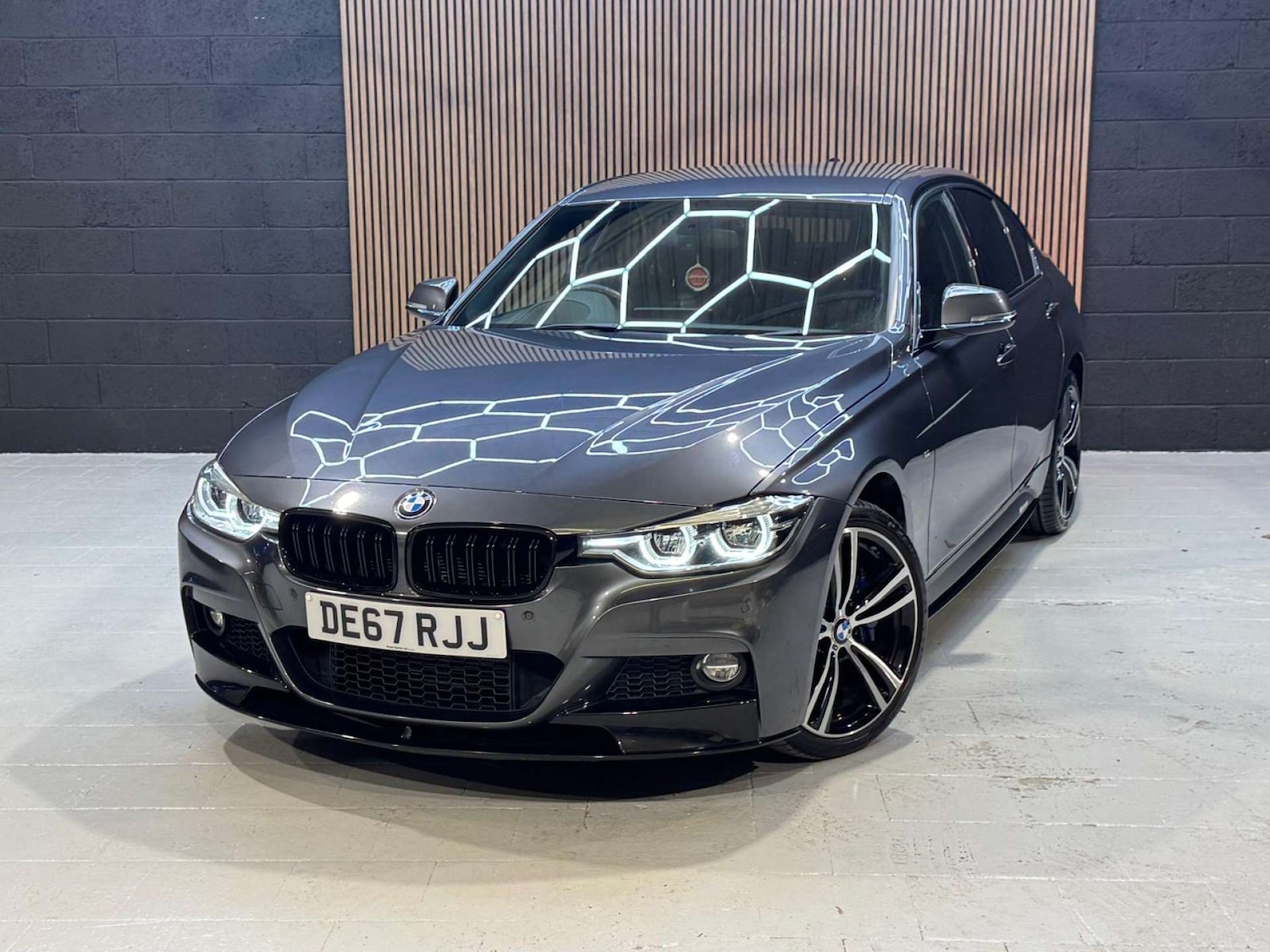 Used BMW 3 Series 2017 for sale - 76663159: Photo 27