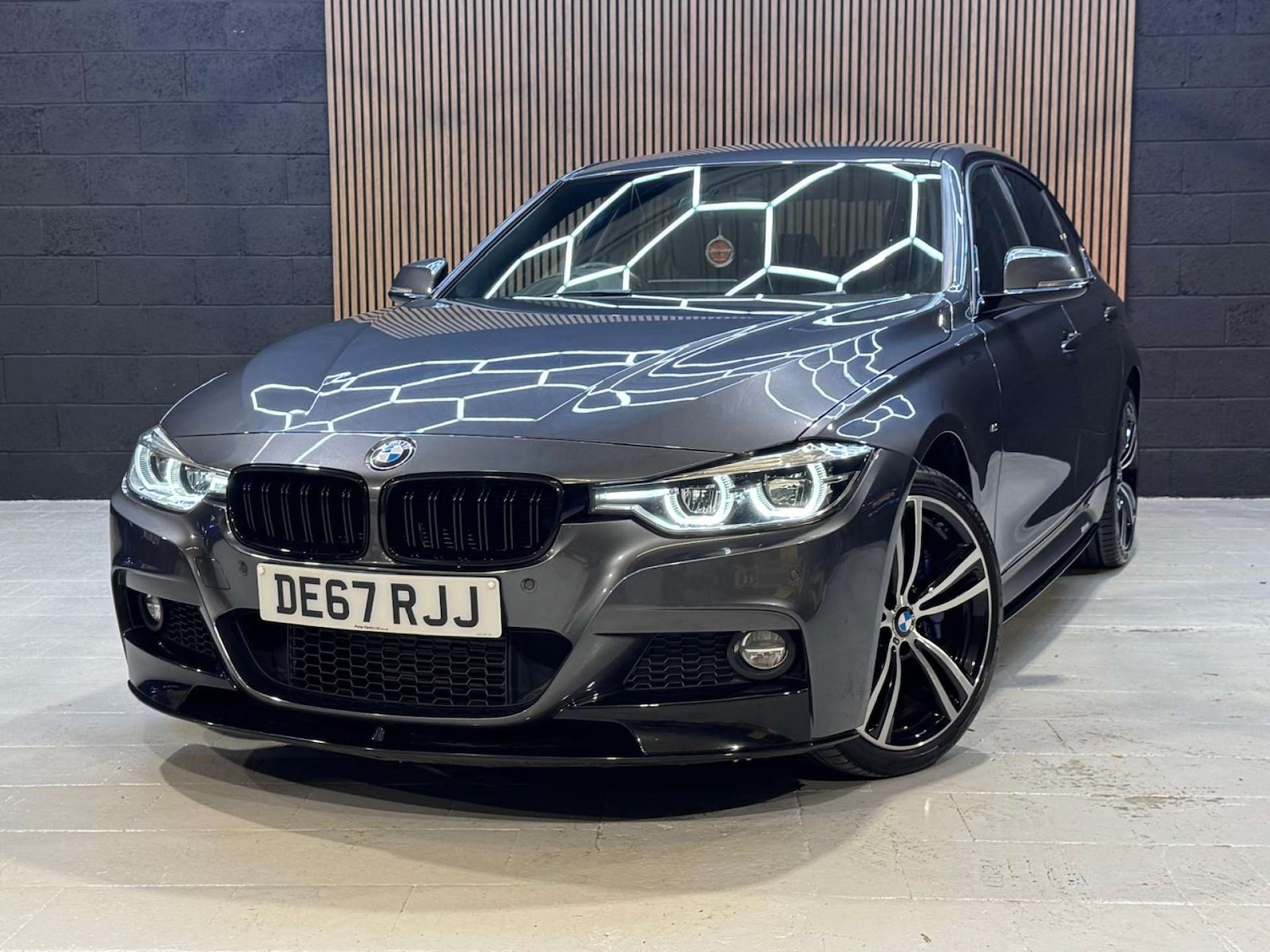 Used BMW 3 Series 2017 for sale - 76663159: Photo 28