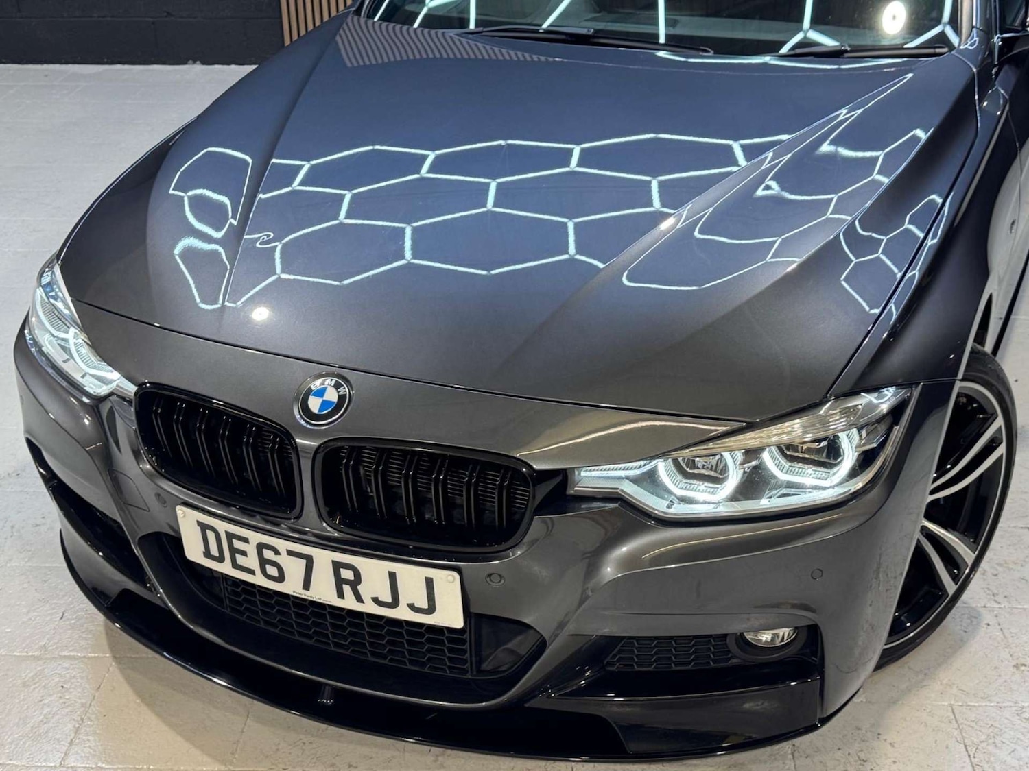 Used BMW 3 Series 2017 for sale - 76663159: Photo 30