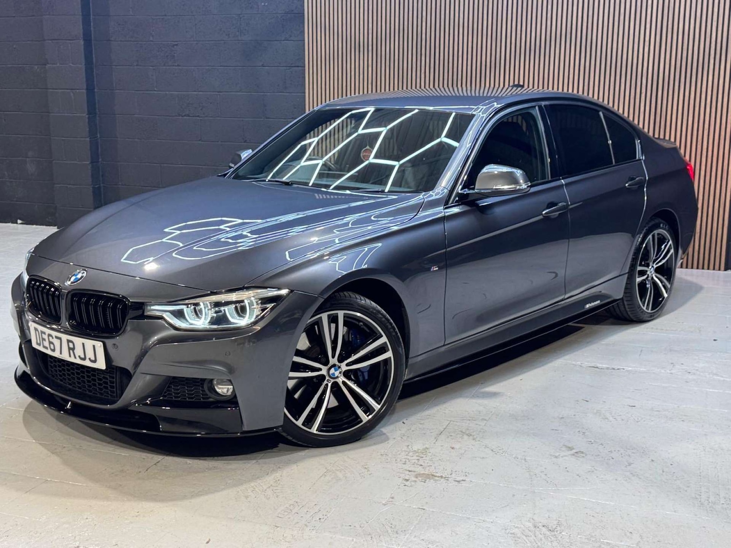 Used BMW 3 Series 2017 for sale - 76663159: Photo 31