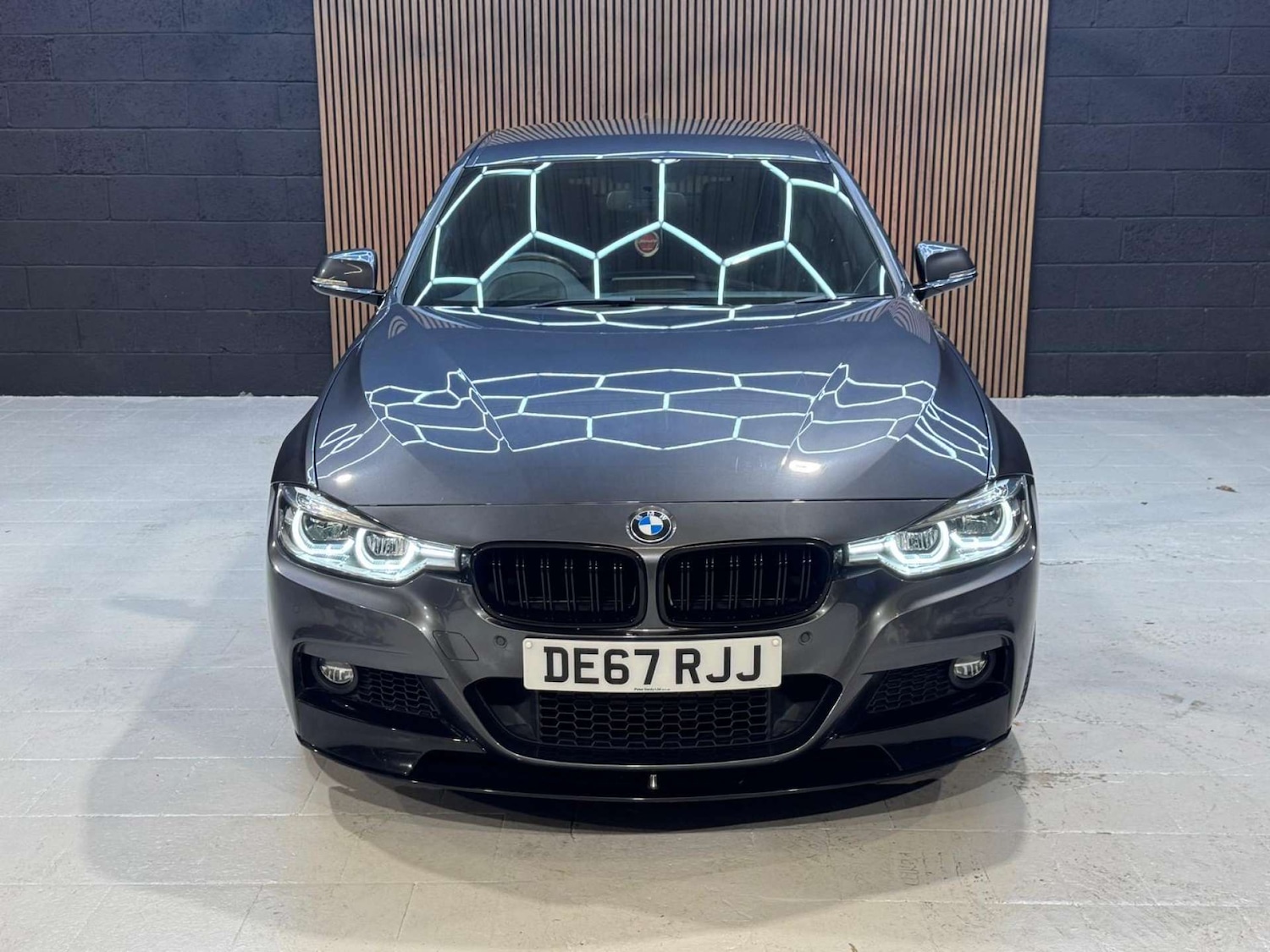 Used BMW 3 Series 2017 for sale - 76663159: Photo 36