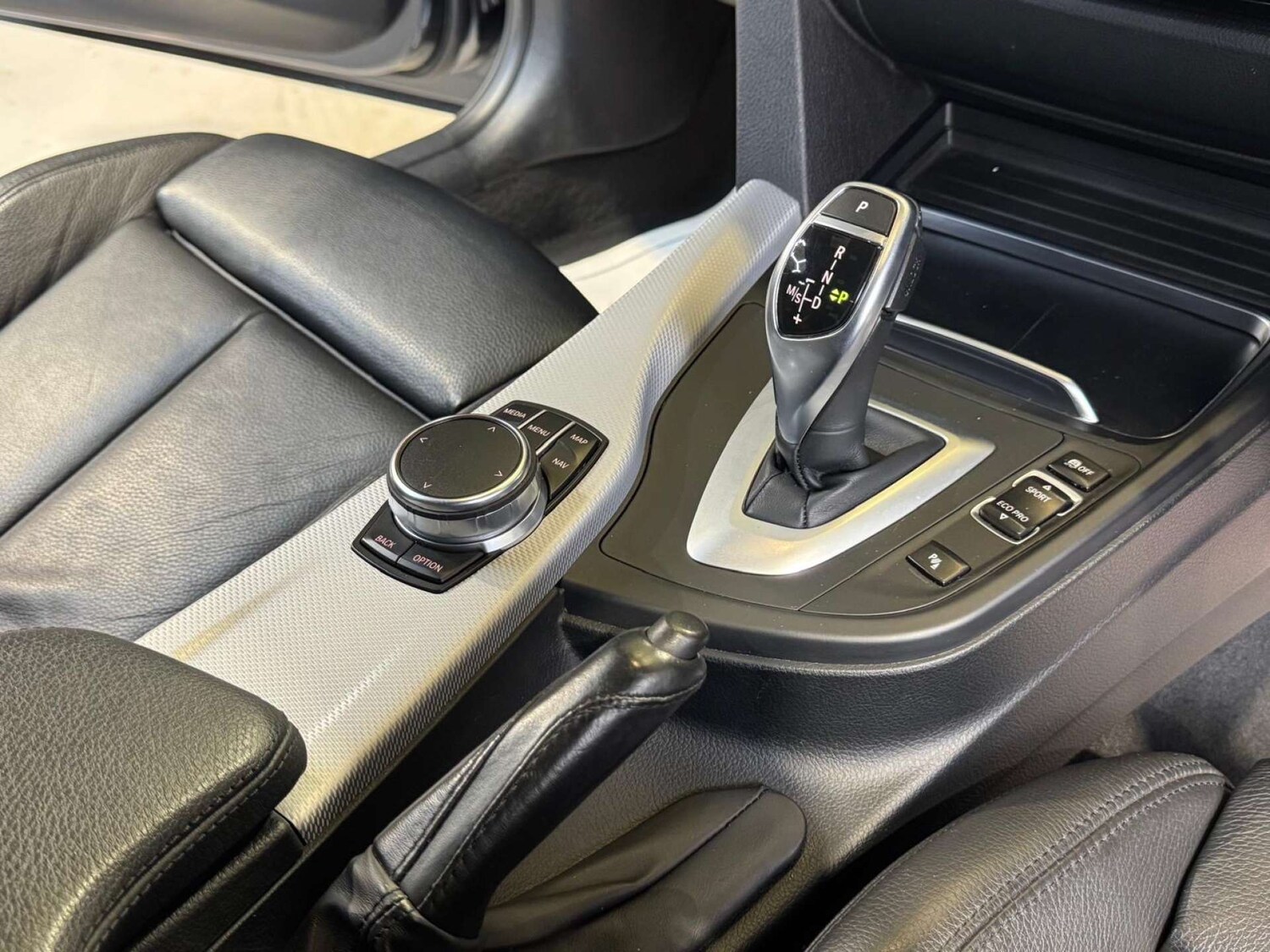 Used BMW 3 Series 2017 for sale - 76663159: Photo 43