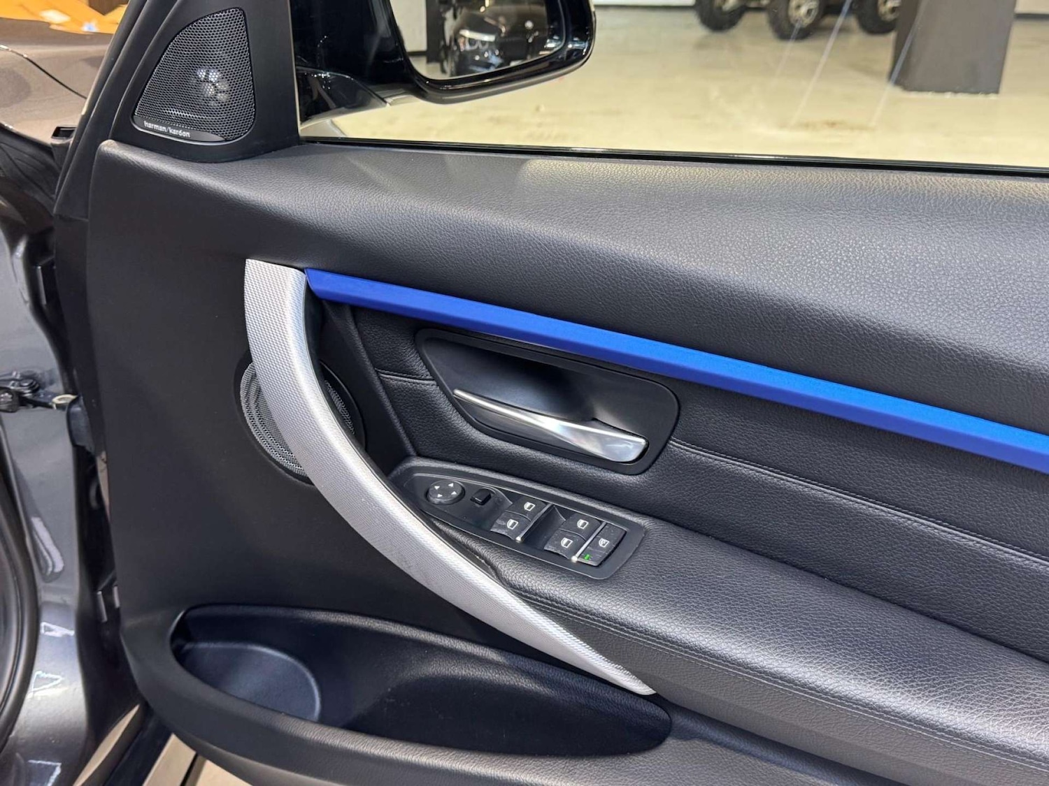 Used BMW 3 Series 2017 for sale - 76663159: Photo 49