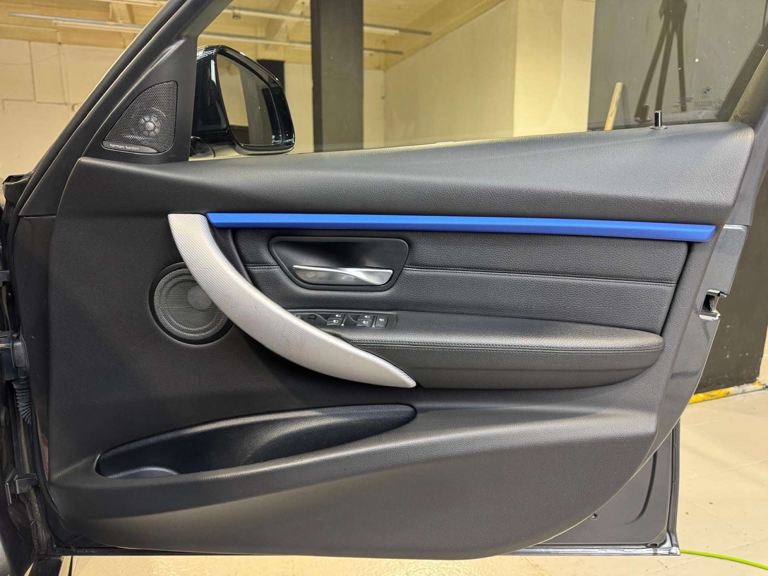 Used BMW 3 Series 2017 for sale - 76663159: Photo 51