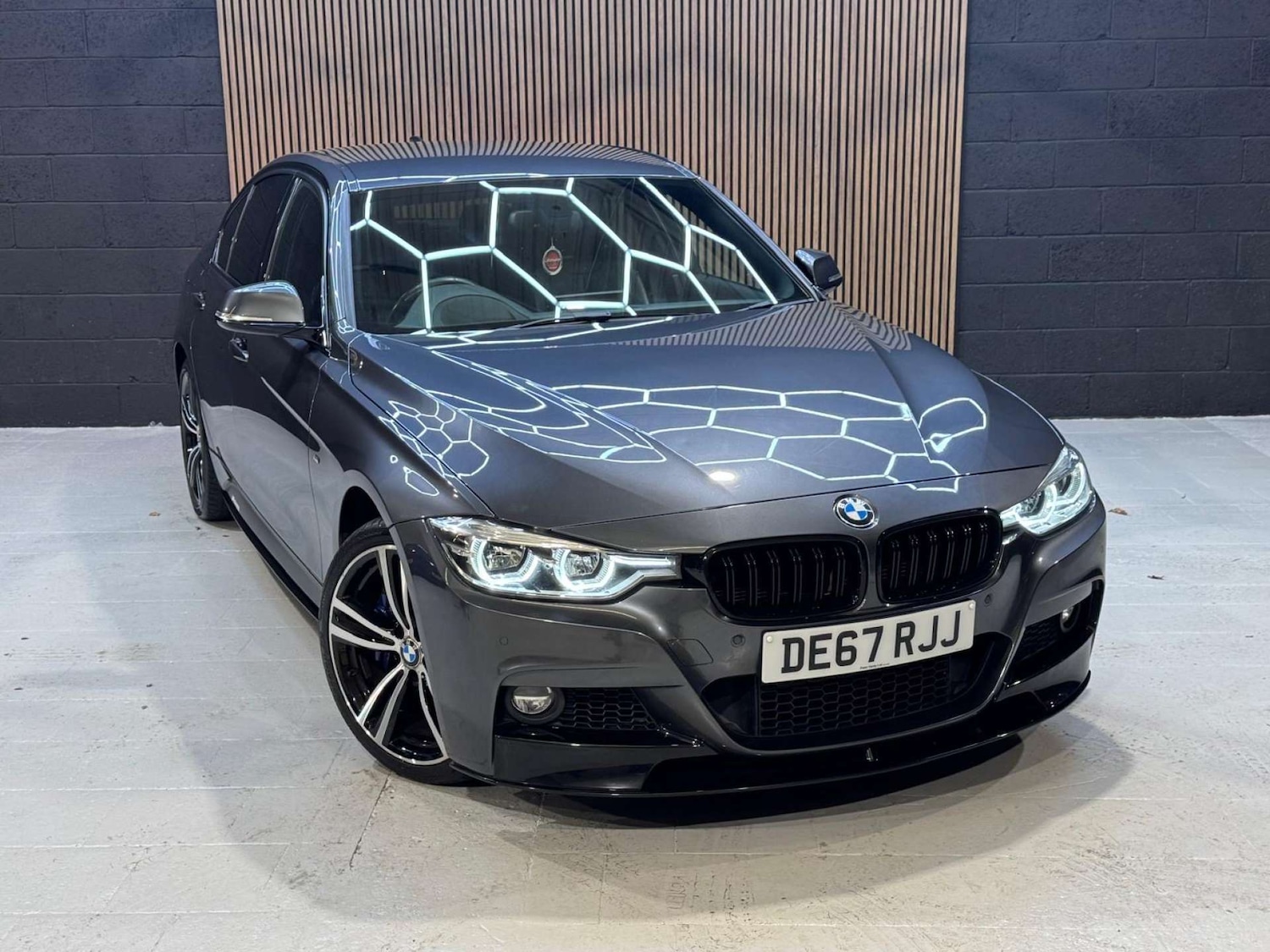 Used BMW 3 Series 2017 for sale - 76663159: Photo 7