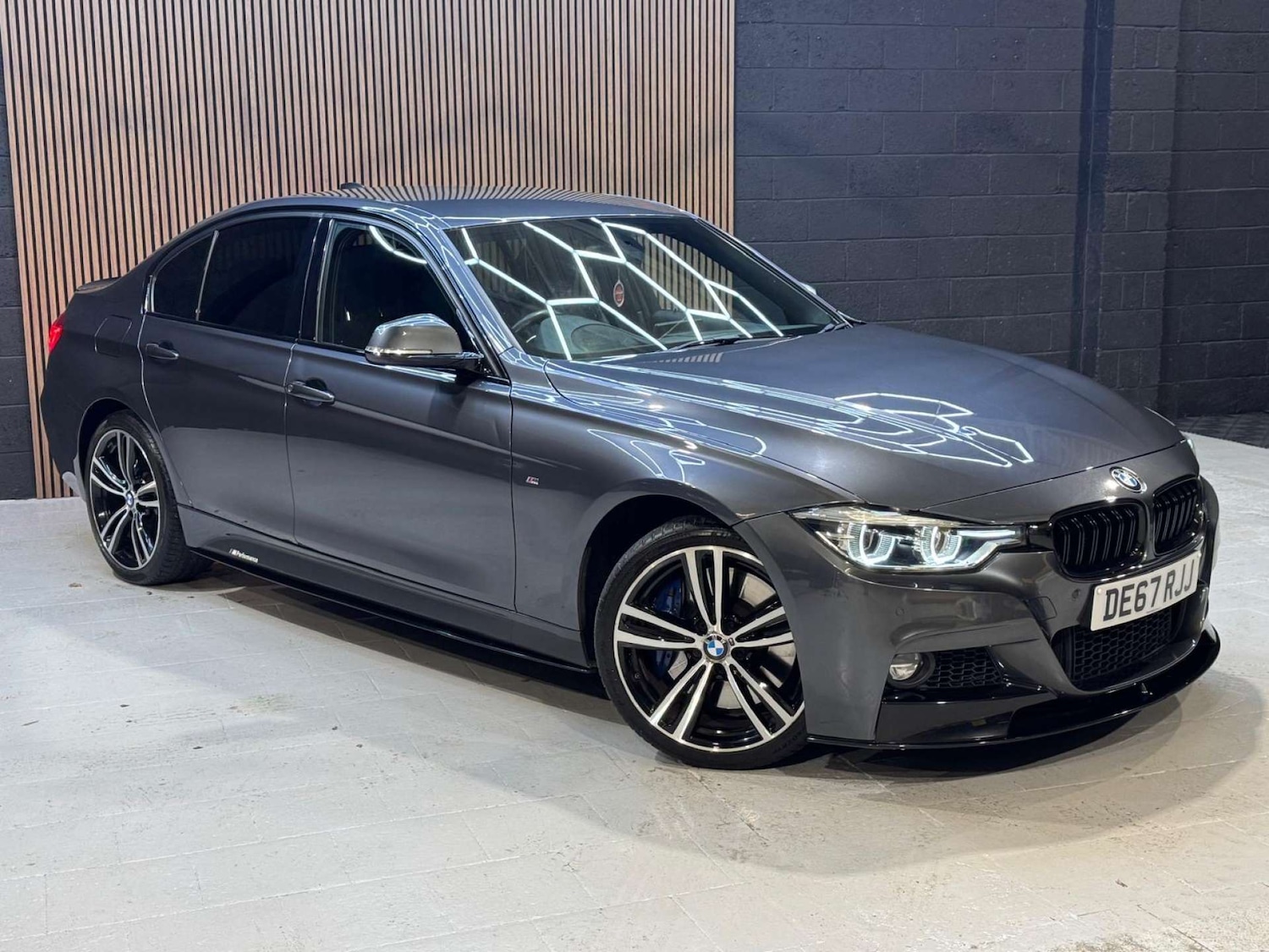 Used BMW 3 Series 2017 for sale - 76663159: Photo 8