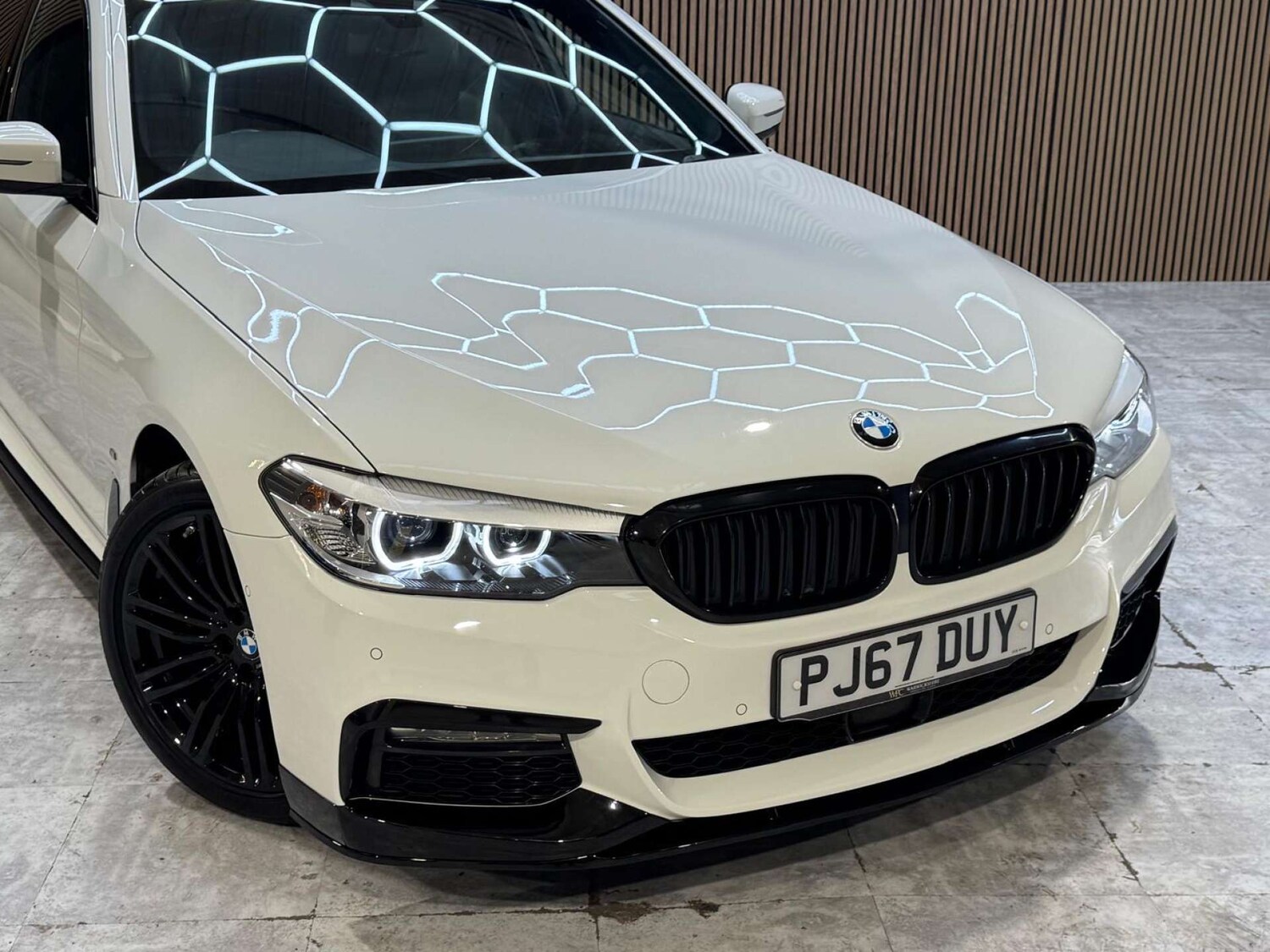 Used BMW 5 Series 2017 for sale - 77676604: Photo 10