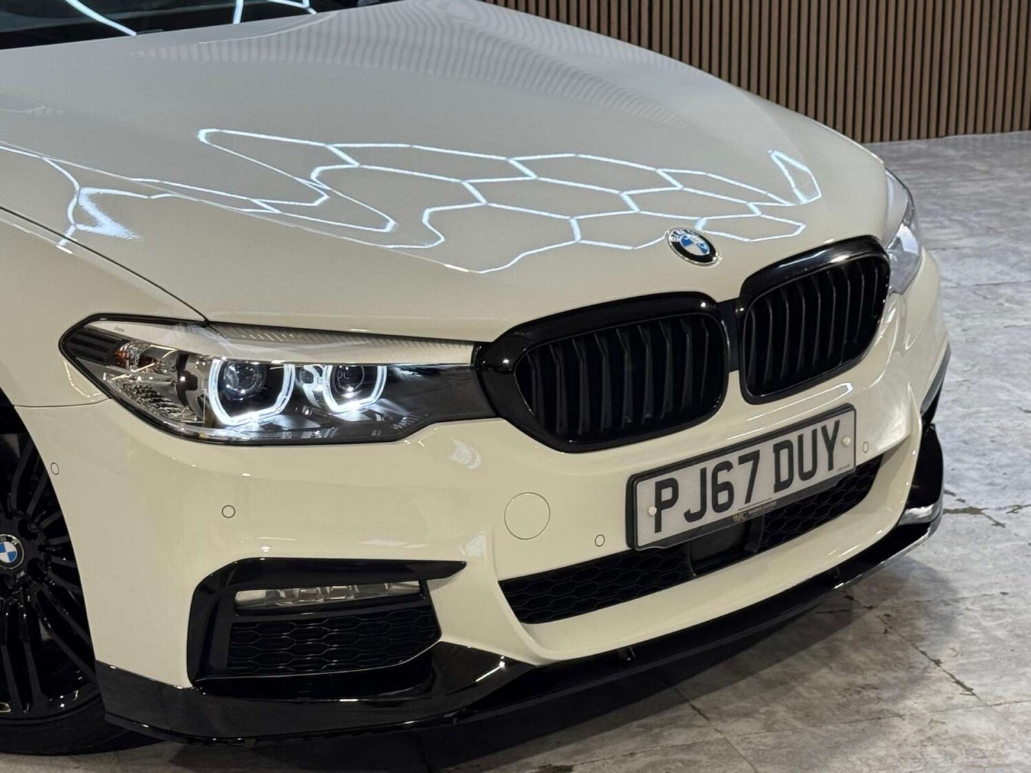 Used BMW 5 Series 2017 for sale - 77676604: Photo 16