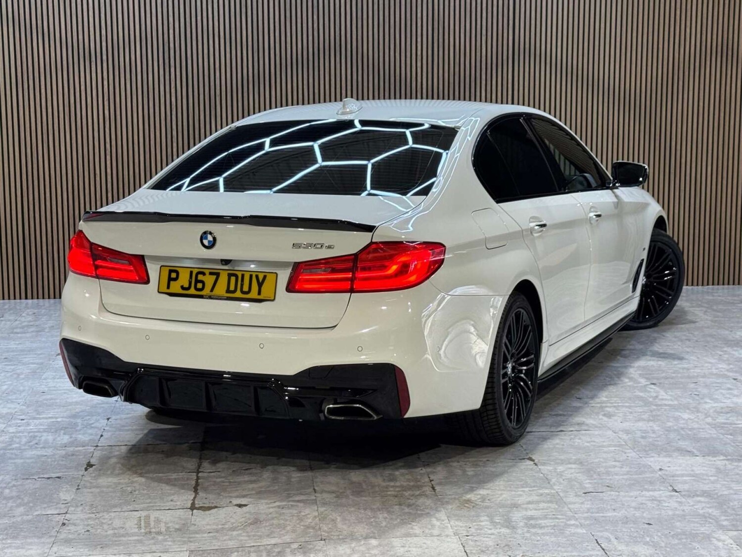 Used BMW 5 Series 2017 for sale - 77676604: Photo 20