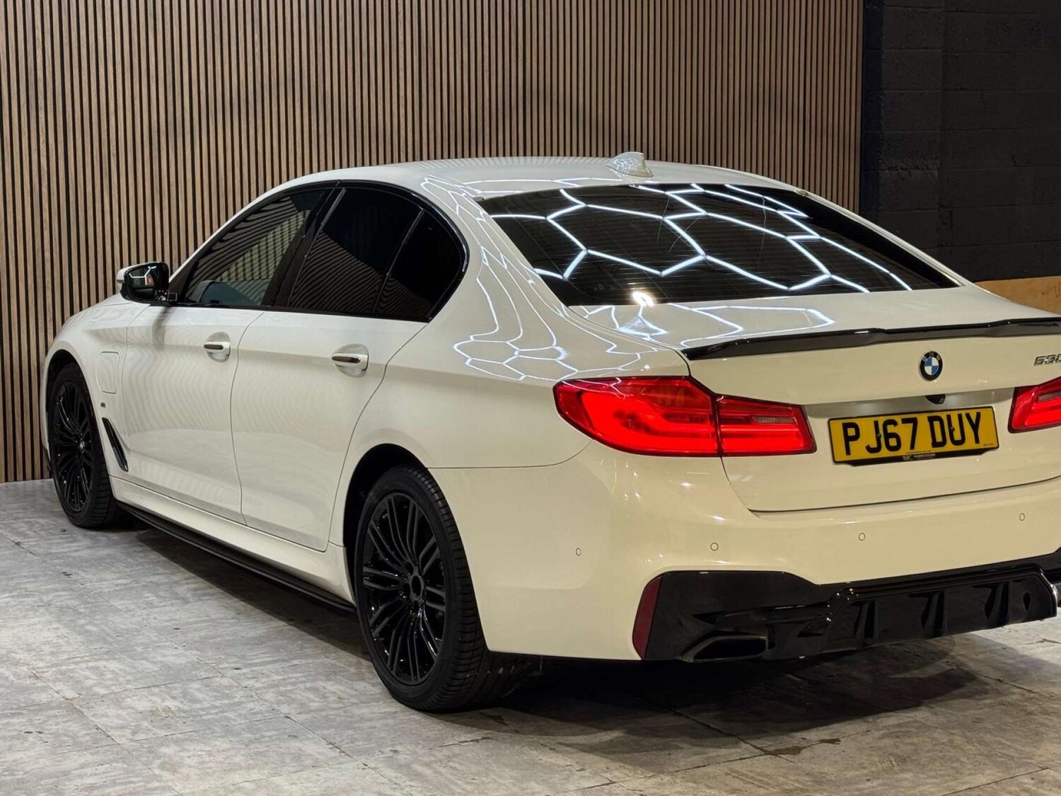 Used BMW 5 Series 2017 for sale - 77676604: Photo 25