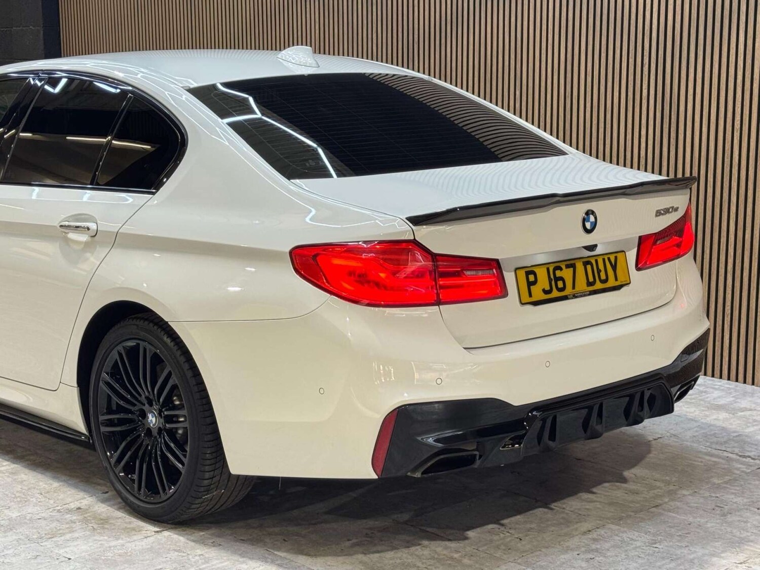 Used BMW 5 Series 2017 for sale - 77676604: Photo 34