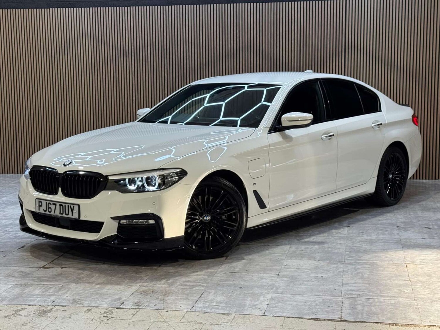 Used BMW 5 Series 2017 for sale - 77676604: Photo 36