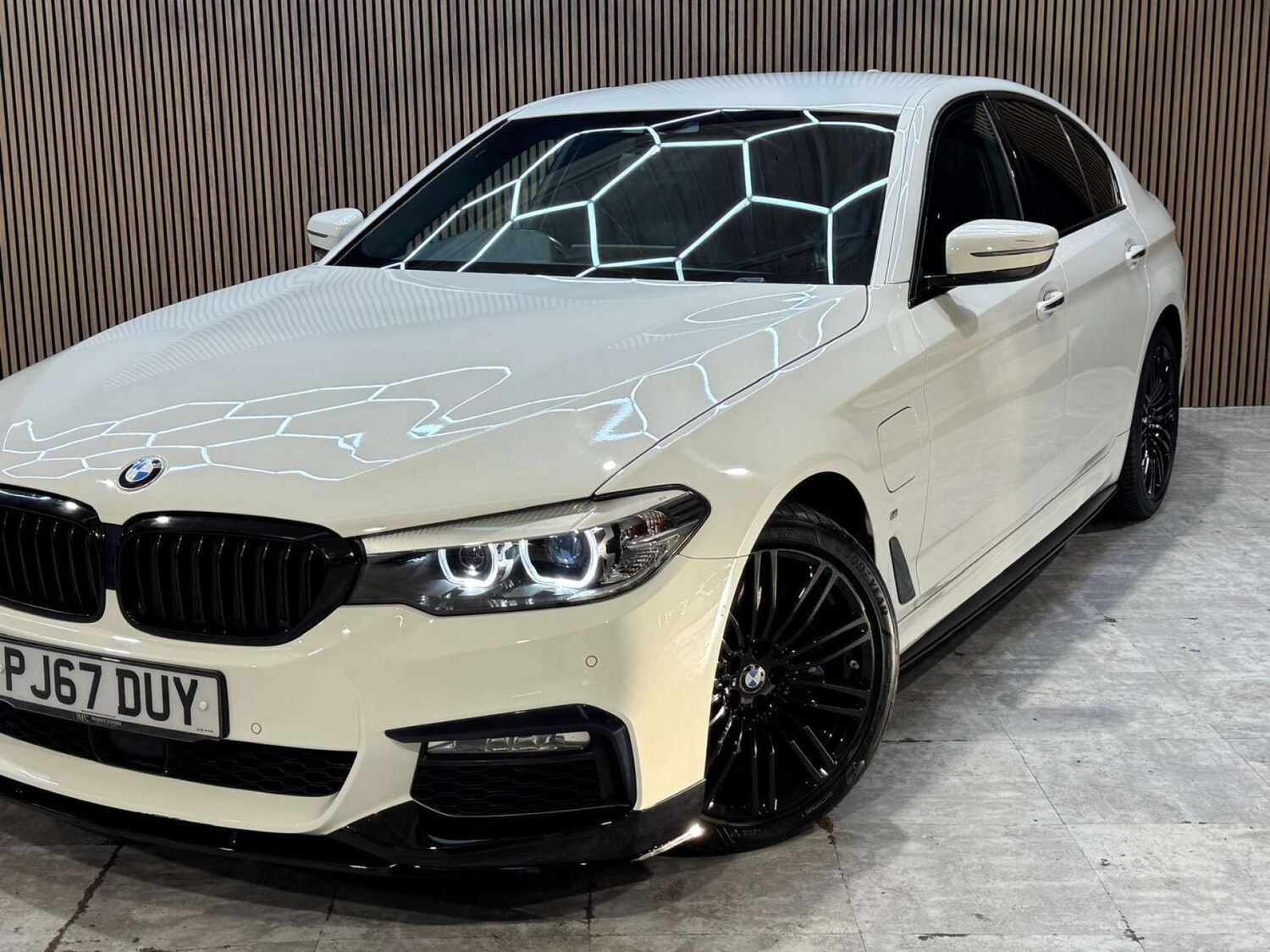 Used BMW 5 Series 2017 for sale - 77676604: Photo 39