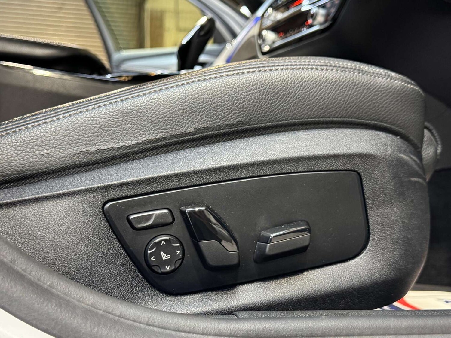 Used BMW 5 Series 2017 for sale - 77676604: Photo 60