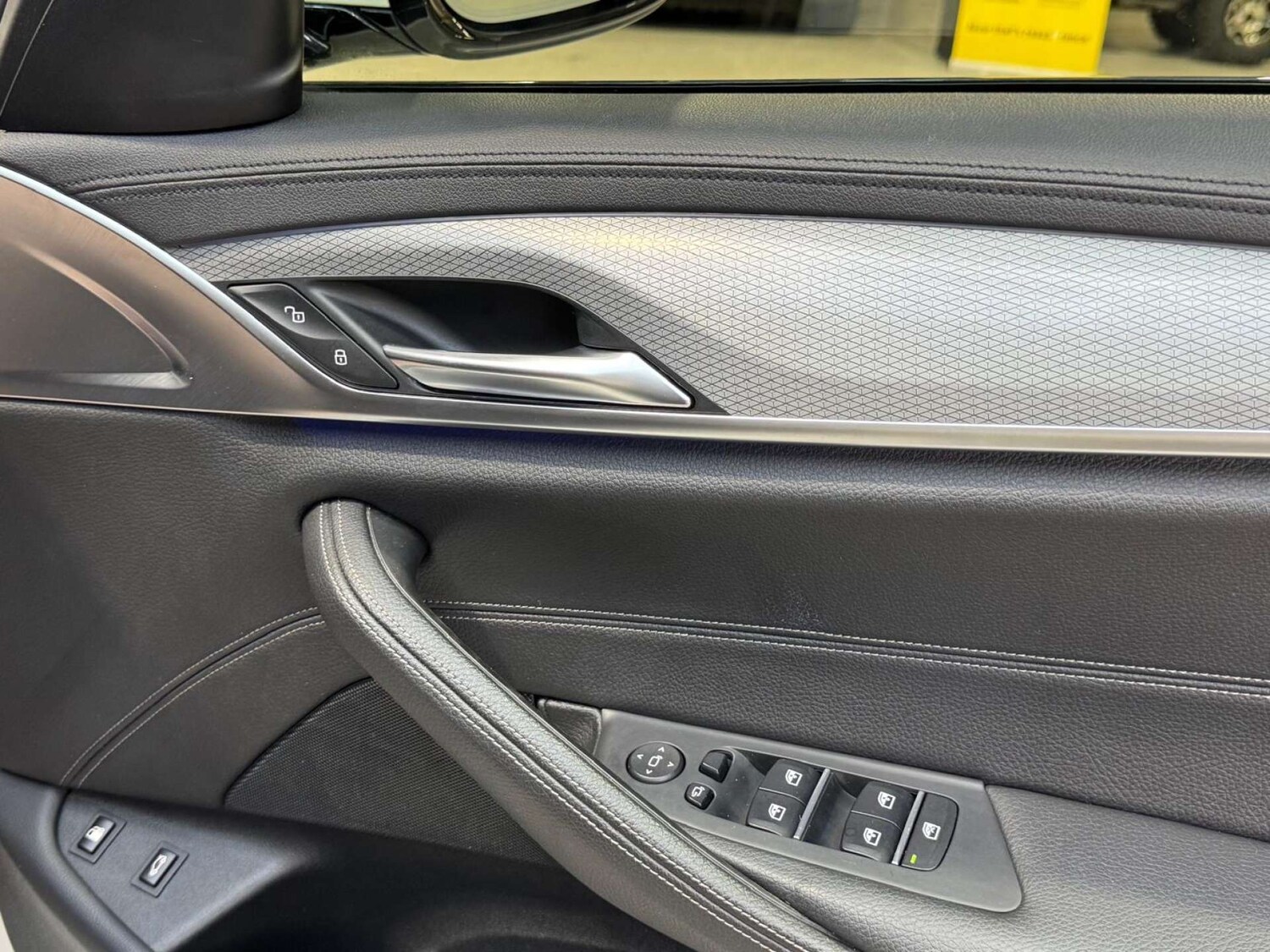 Used BMW 5 Series 2017 for sale - 77676604: Photo 61