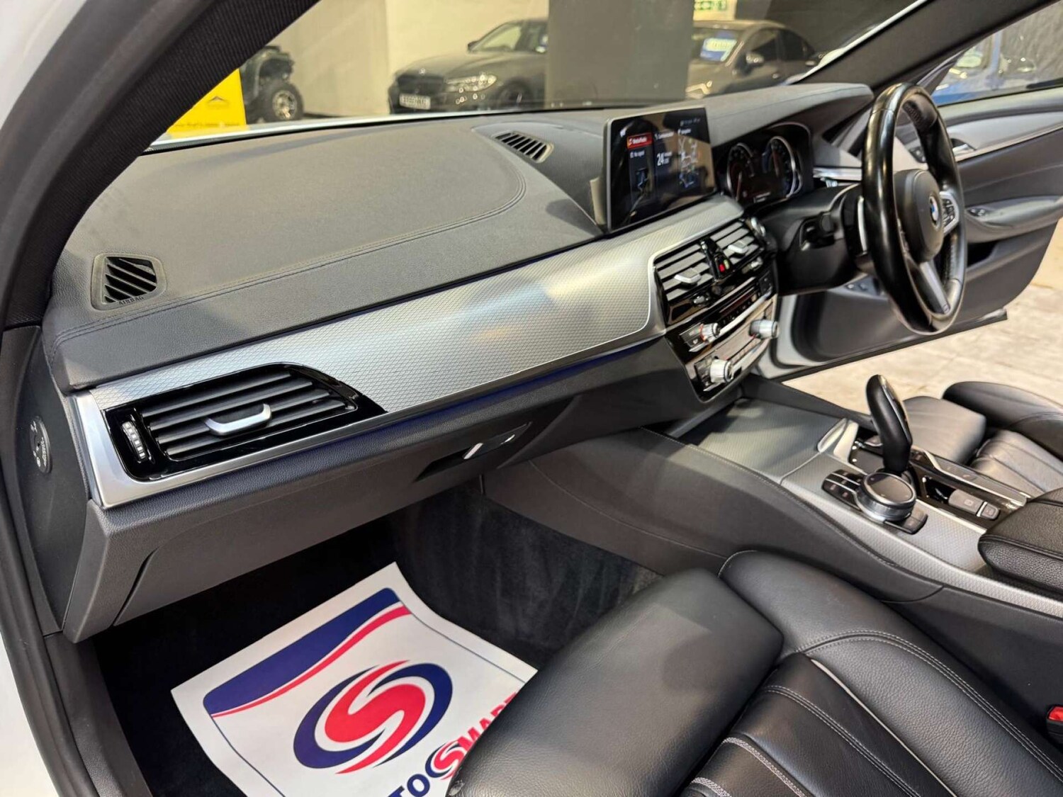 Used BMW 5 Series 2017 for sale - 77676604: Photo 77