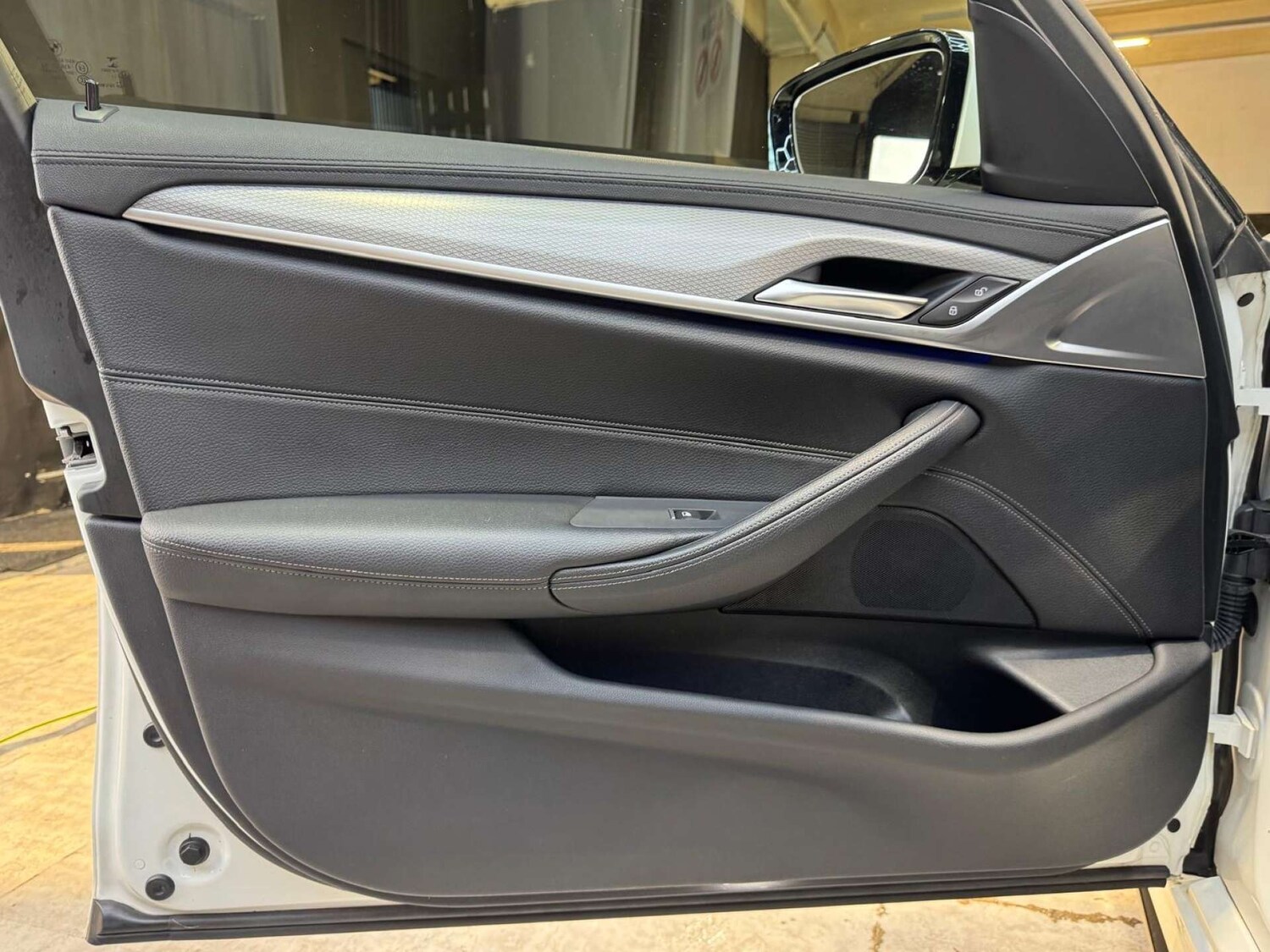 Used BMW 5 Series 2017 for sale - 77676604: Photo 79