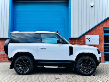 Used Land Rover Defender 2023 for sale - 75938948: Photo