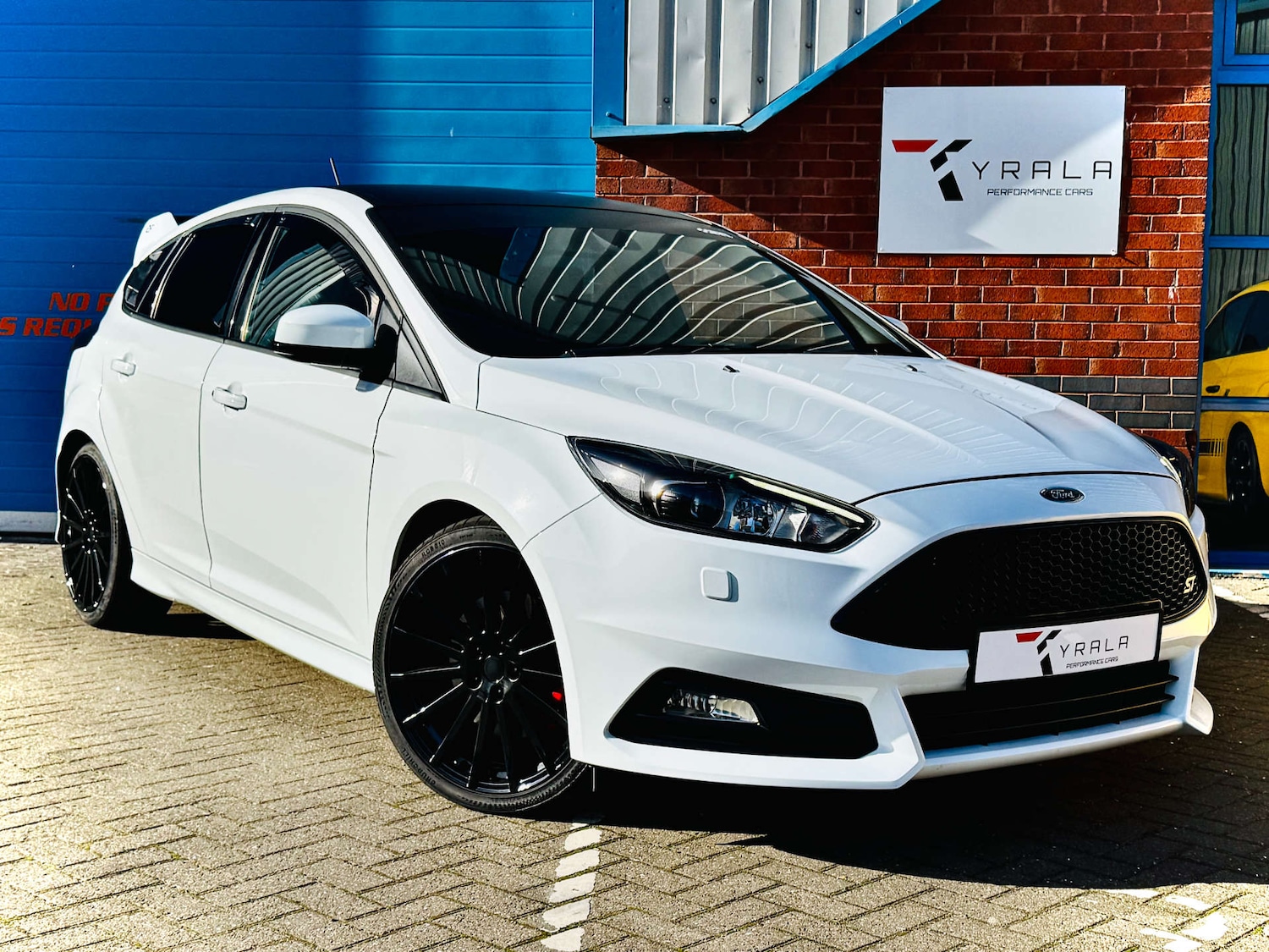 Used Ford Focus 2017 for sale - 76180073: Photo 1