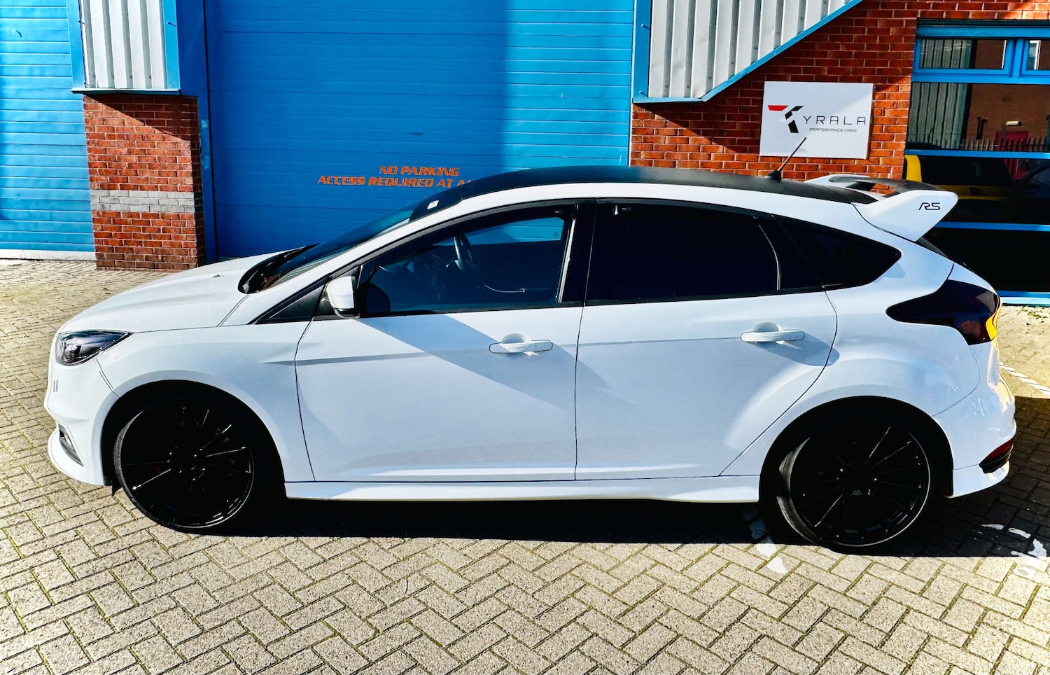 Used Ford Focus 2017 for sale - 76180073: Photo 3