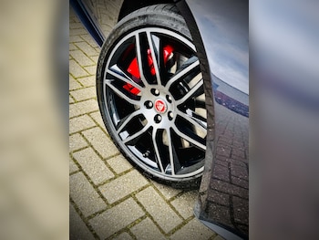 Used Jaguar F-Type 2015 for sale - 77888824: Photo