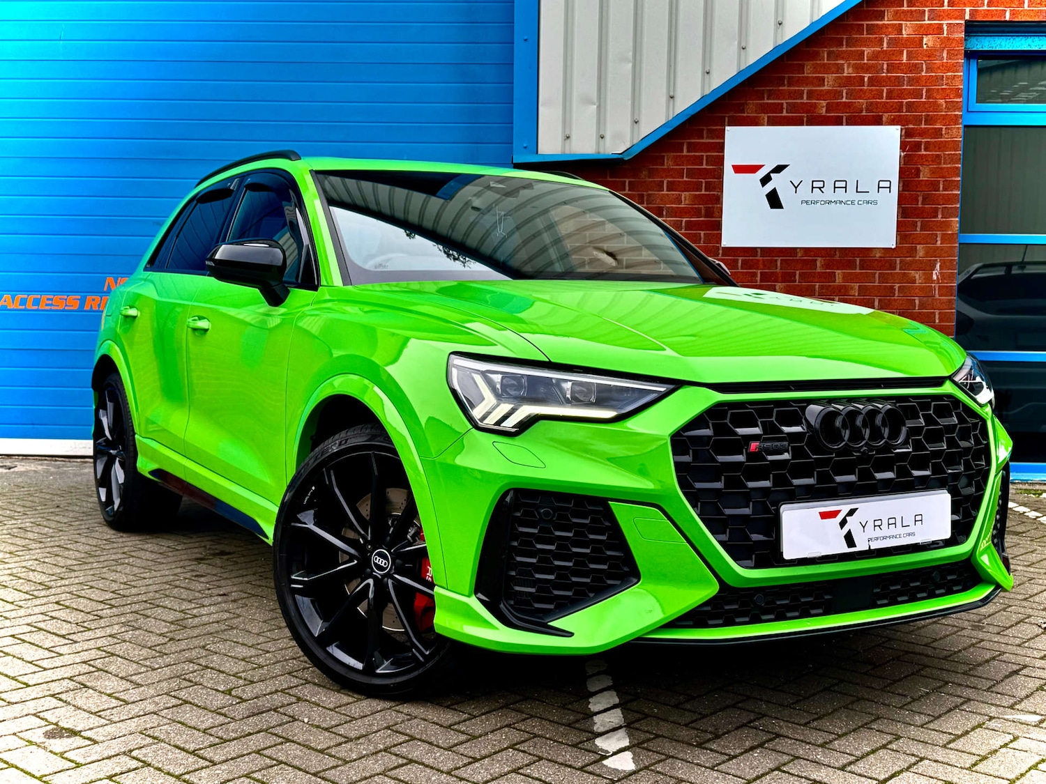 Used Audi RS Q3 2021 for sale - 76372231: Photo 1
