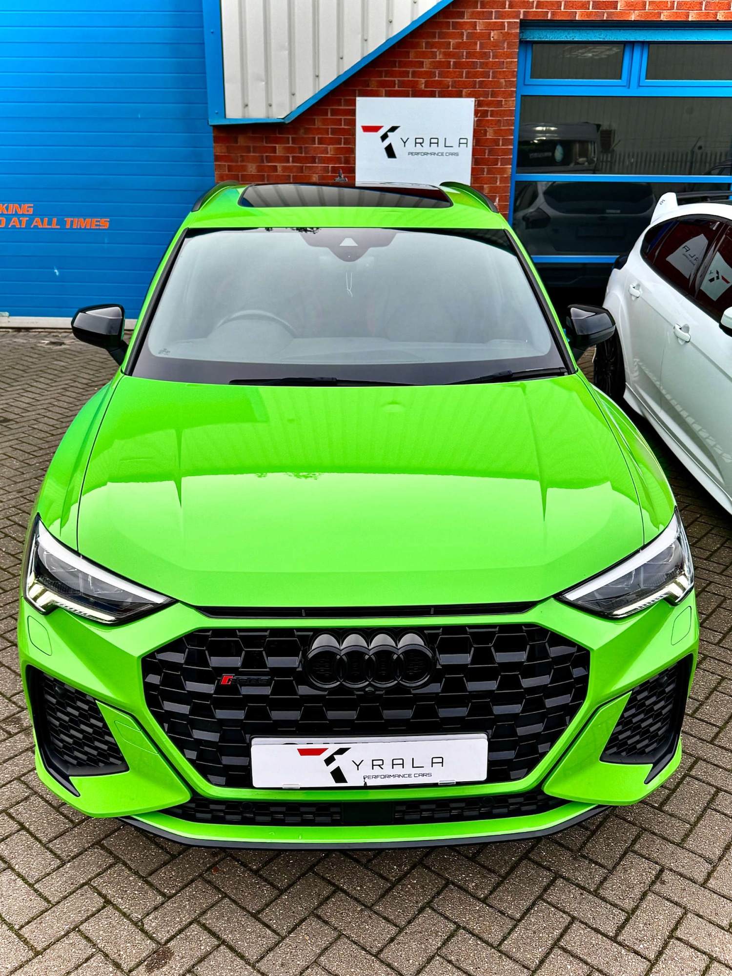 Used Audi RS Q3 2021 for sale - 76372231: Photo 4