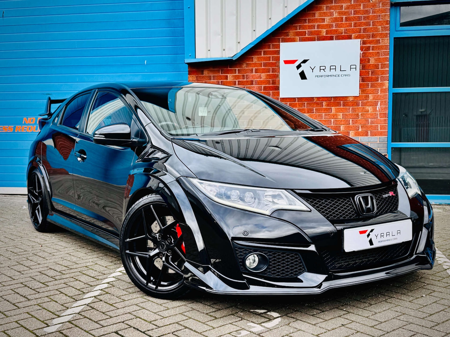 Used Honda Civic 2016 for sale - 76016305: Photo 1