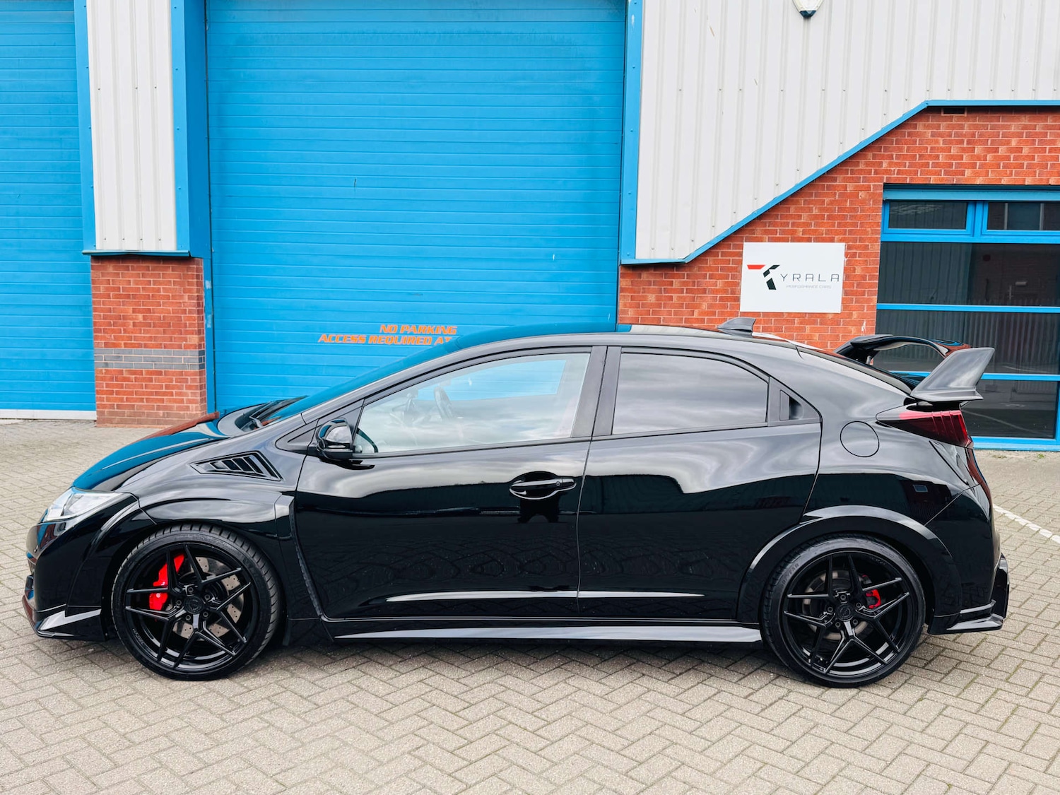 Used Honda Civic 2016 for sale - 76016305: Photo 2