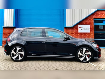 Used Volkswagen Golf 2019 for sale - 76088441: Photo