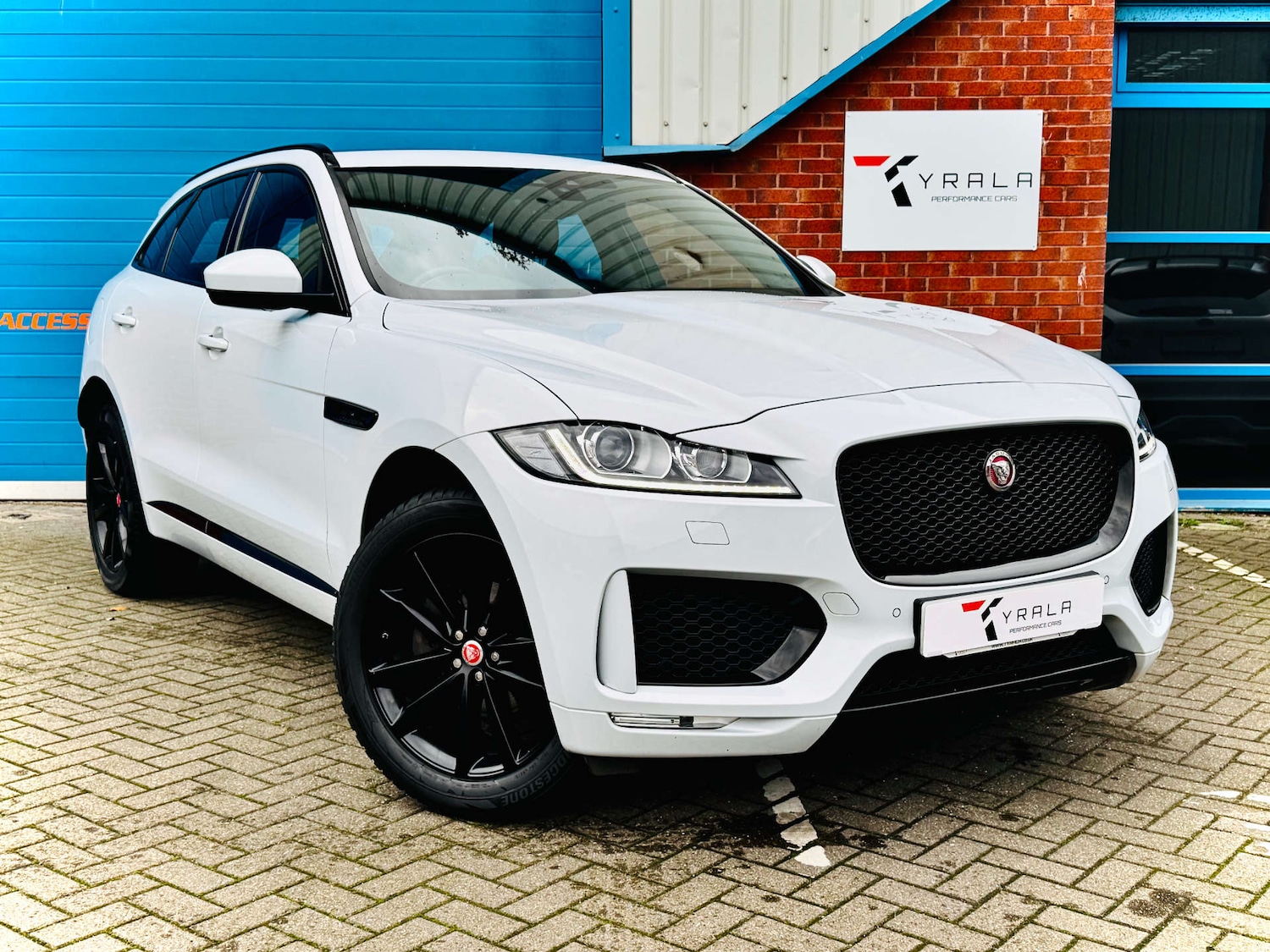 Used Jaguar F-Pace 2020 for sale - 76495887: Photo 1