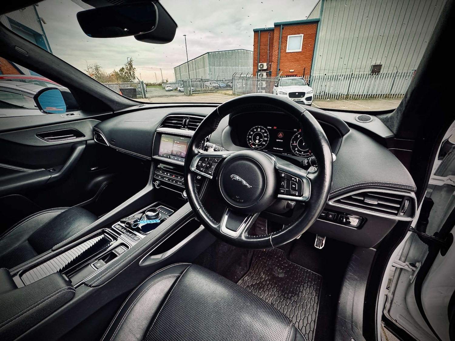 Used Jaguar F-Pace 2020 for sale - 76495887: Photo 19