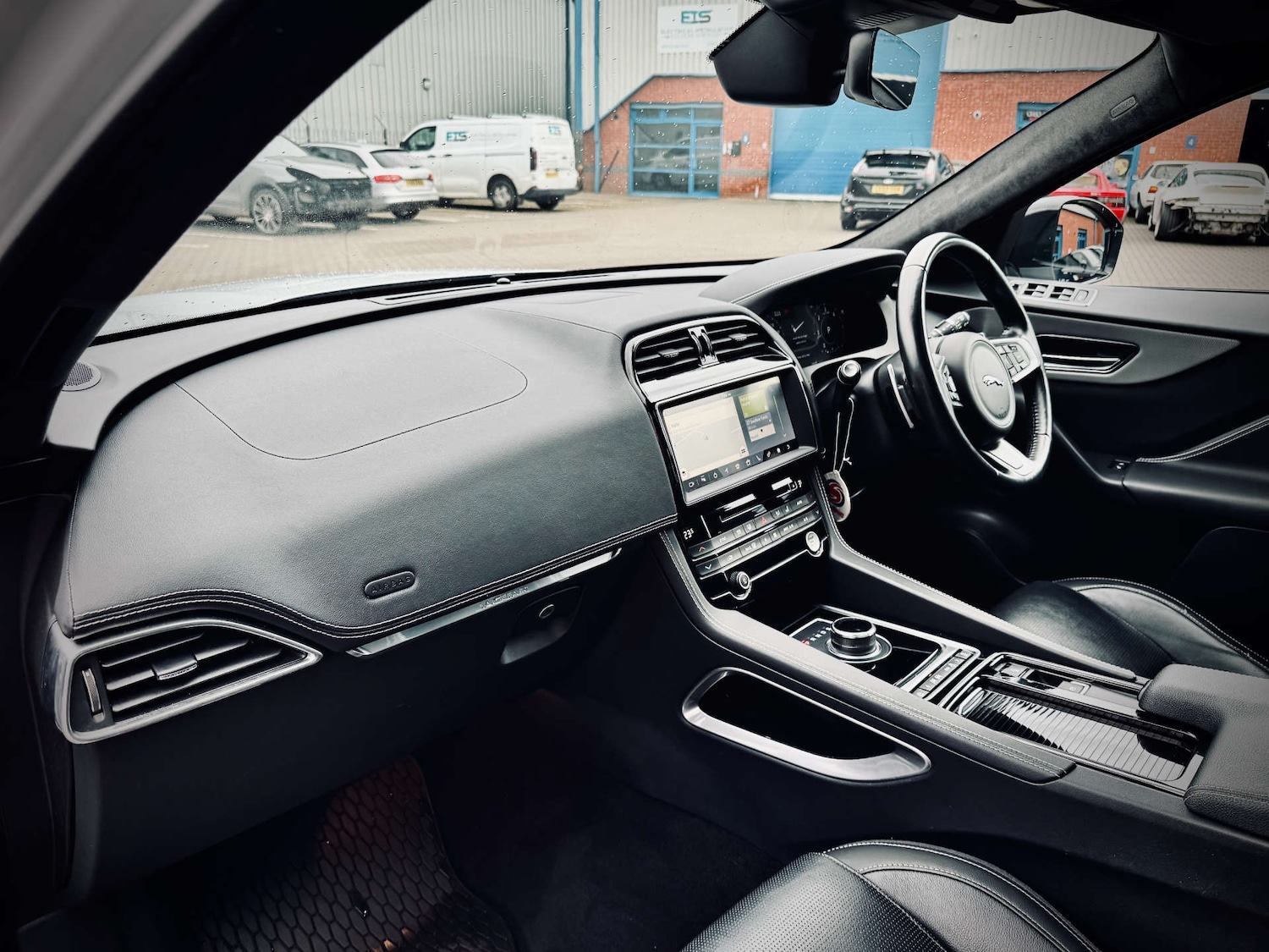 Used Jaguar F-Pace 2020 for sale - 76495887: Photo 36