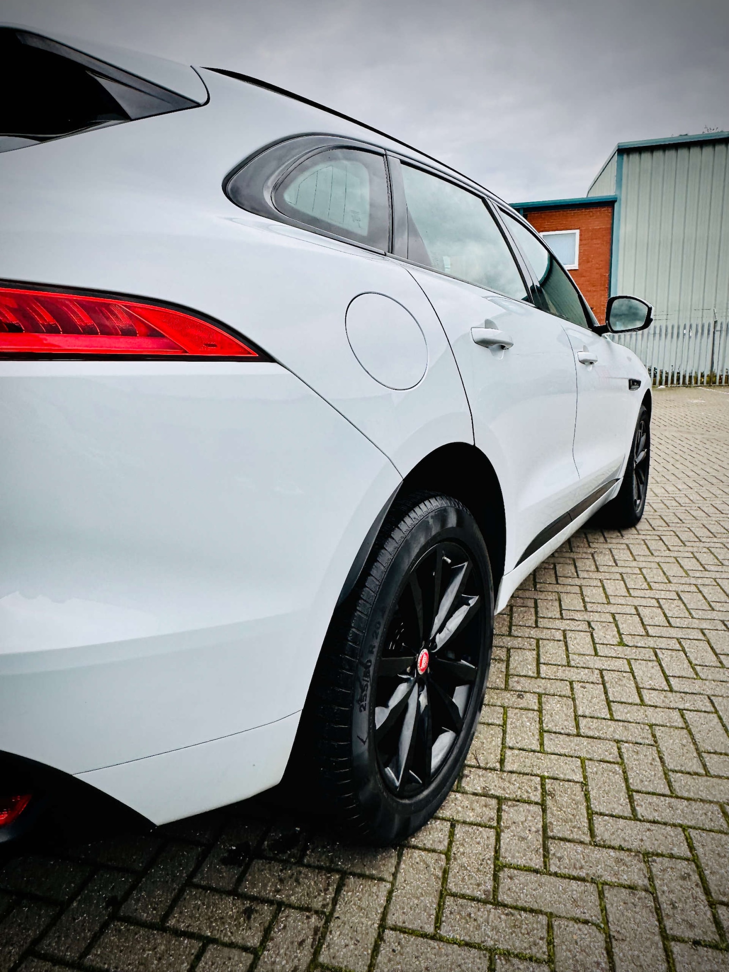Used Jaguar F-Pace 2020 for sale - 76495887: Photo 9