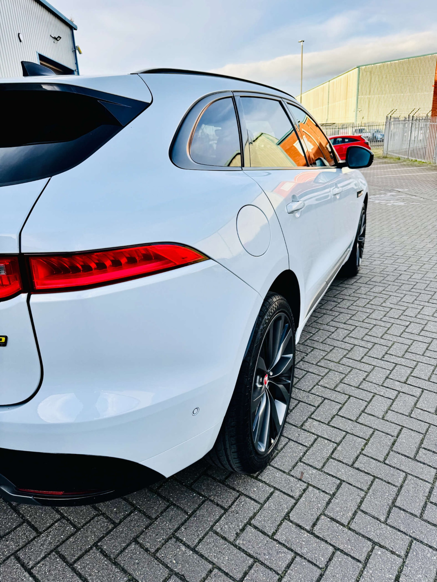 Used Jaguar F-Pace 2019 for sale - 76910578: Photo 10