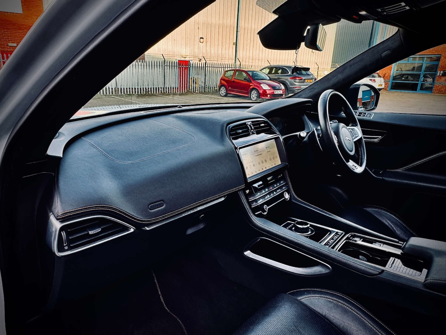 Used Jaguar F-Pace 2019 for sale - 76910578: Photo 30